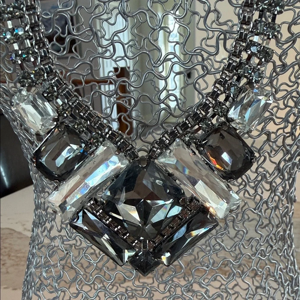 Park Lane Silver and Gray Geometric Necklace - Picture 3 of 3